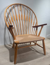 Hans J. Wegner Påfuglestol i ask og teak – restaureret klassiker fra Johannes Hansen